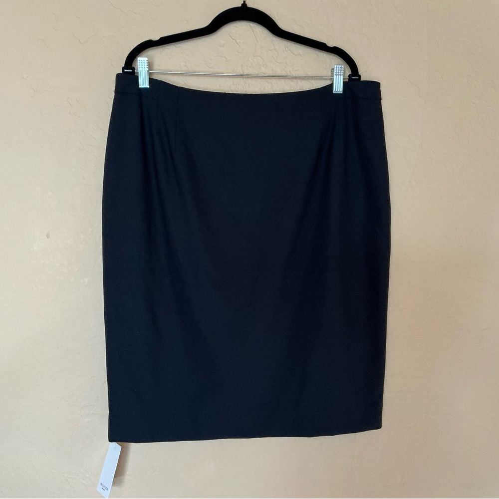 MM La Fleur Classic Black Women's Skirt NWT